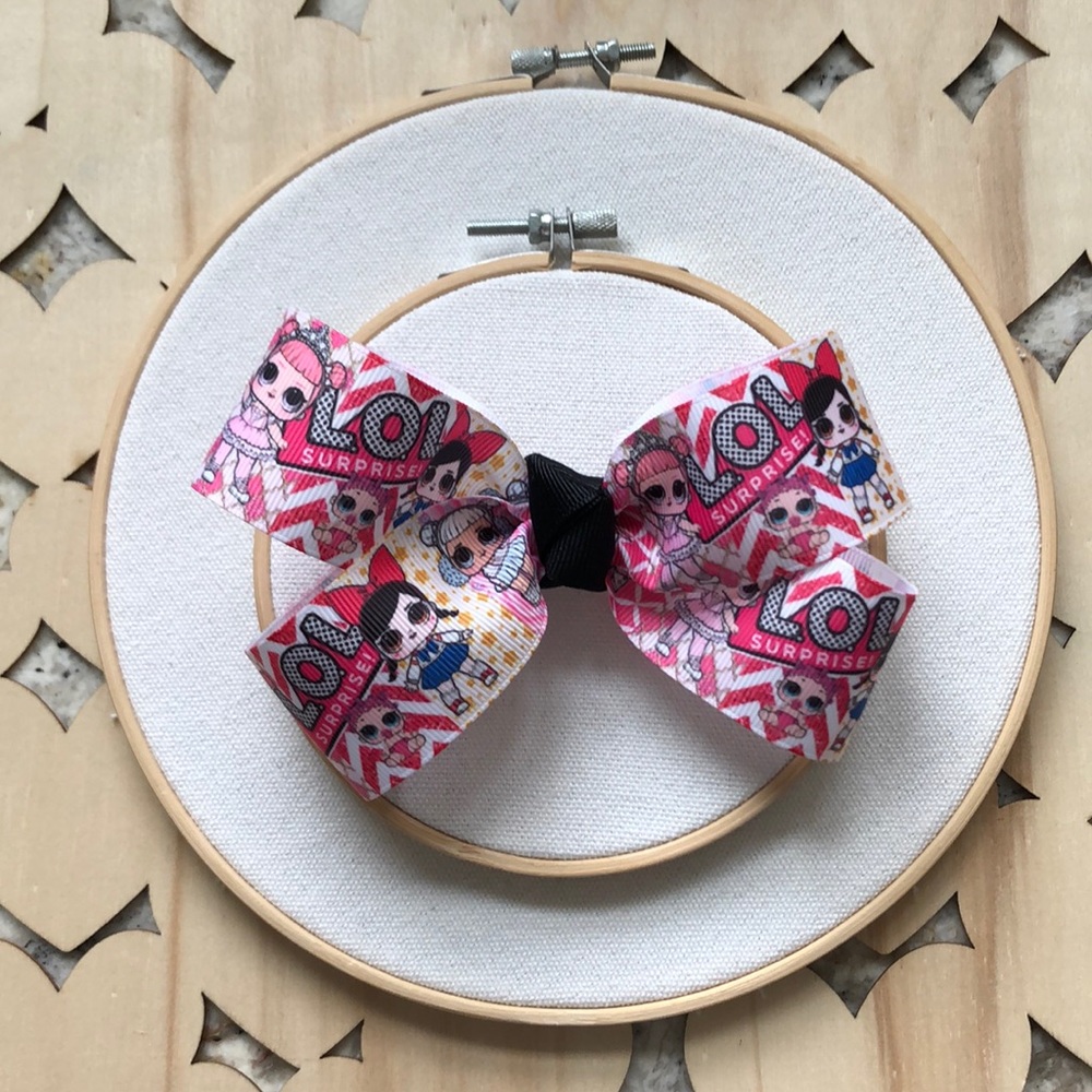 Brand New Doll Hair Bow